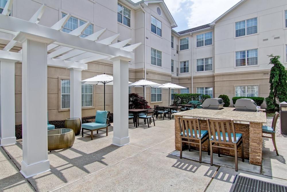 Homewood Suites By Hilton Newark-Cranford Extérieur photo