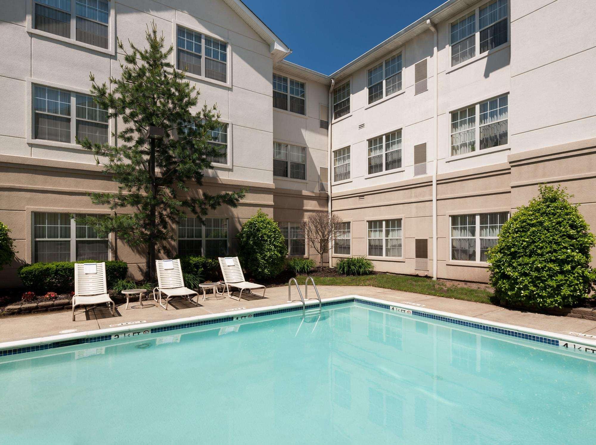 Homewood Suites By Hilton Newark-Cranford Extérieur photo