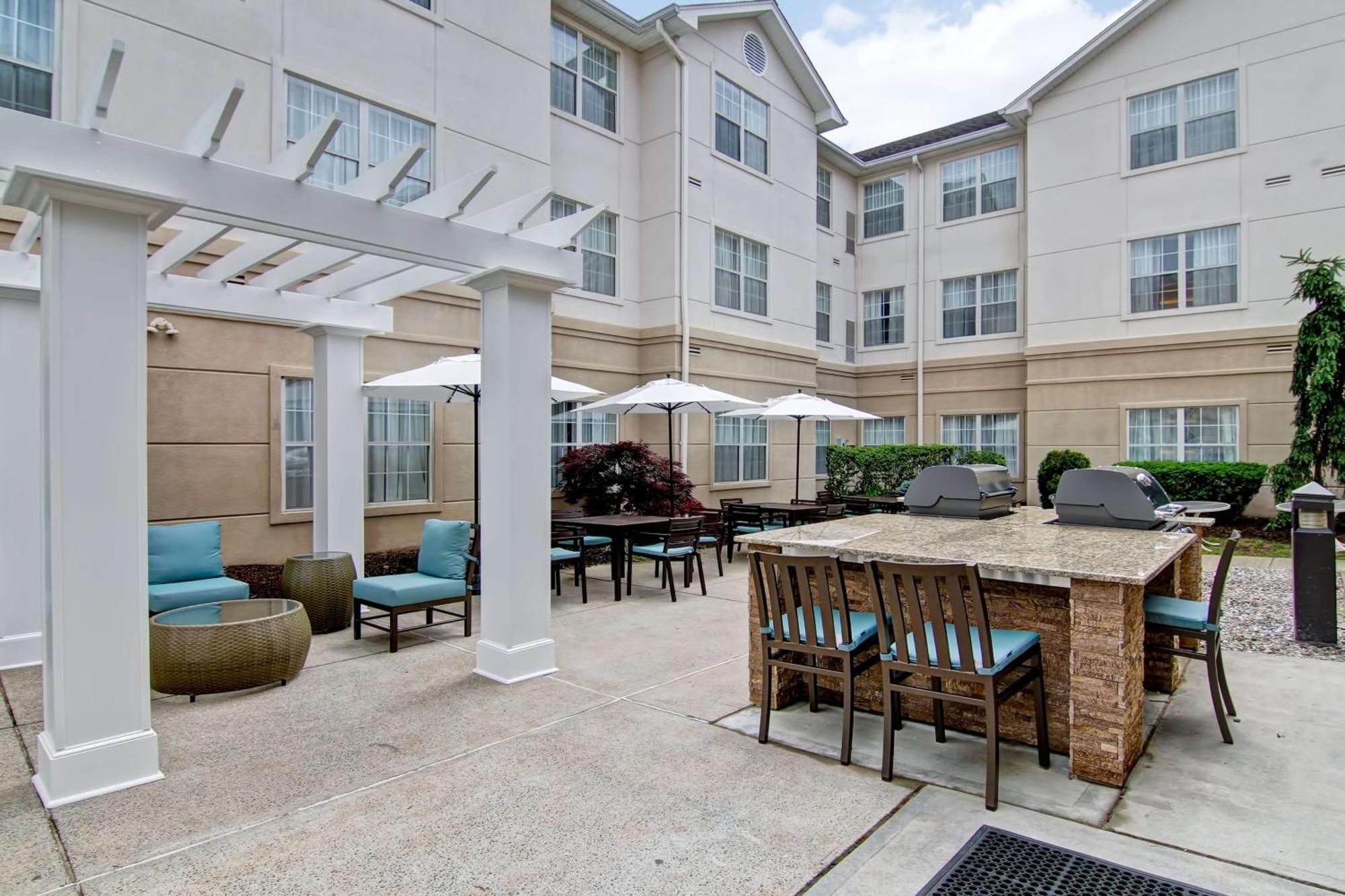 Homewood Suites By Hilton Newark-Cranford Extérieur photo