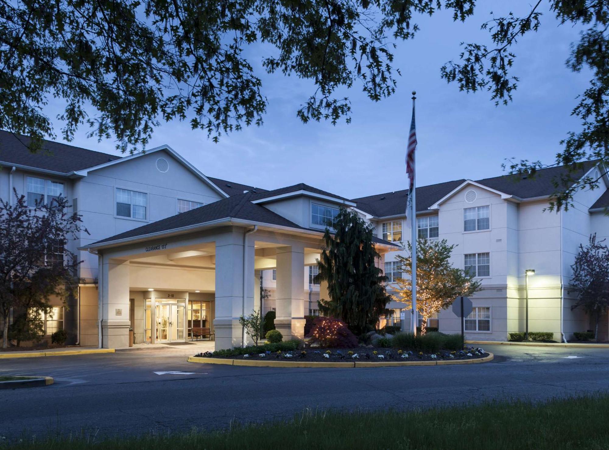 Homewood Suites By Hilton Newark-Cranford Extérieur photo